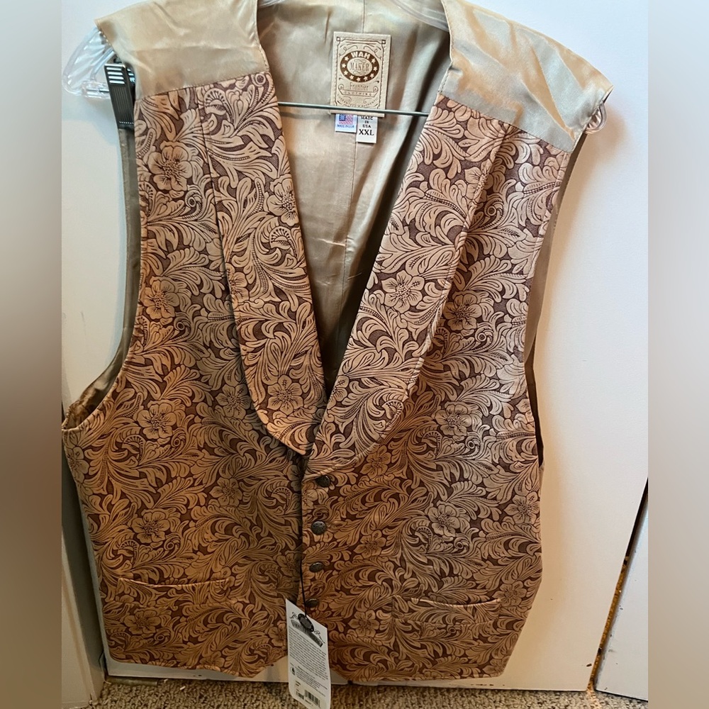 Elegant Floral Patterned Vest